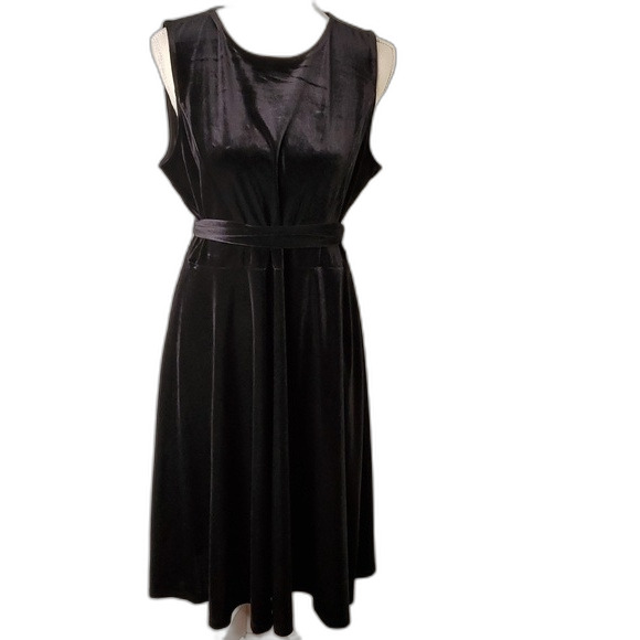 Sleeveless Dress by Charter Club Velvety Old Money Look Black Size PL - Picture 1 of 7